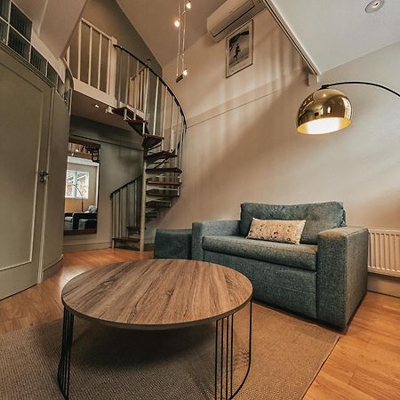 The Bell Inn Hotel Horndon-on-the-Hill Esterno foto