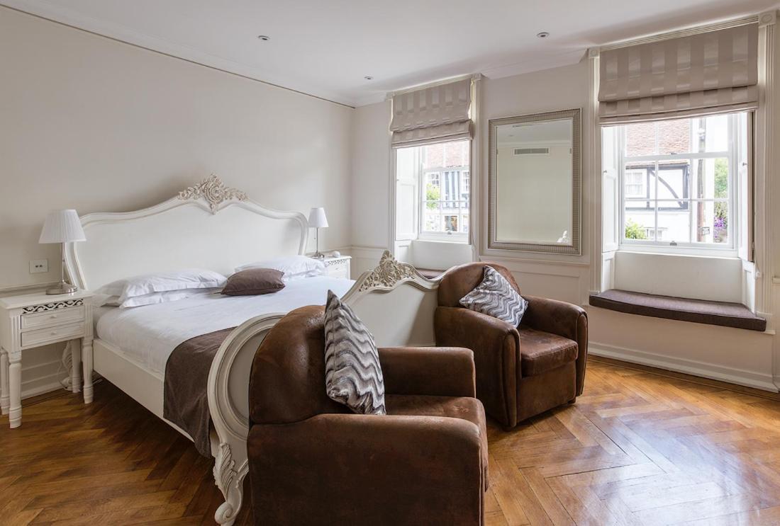 The Bell Inn Hotel Horndon-on-the-Hill Esterno foto